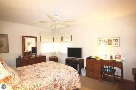 309 Golfside Dr, Alma, MI 48801 photo 10