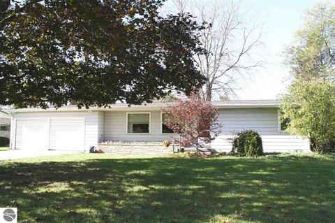 309 Golfside Dr, Alma, MI 48801 photo 1