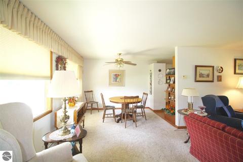 309 Golfside Dr, Alma, MI 48801 photo 5