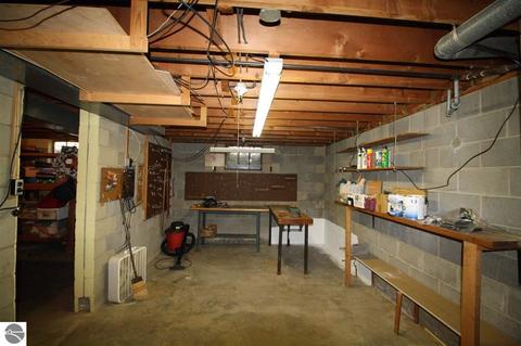 309 Golfside Dr, Alma, MI 48801 photo 18
