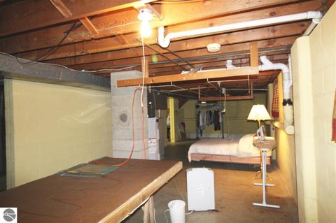 309 Golfside Dr, Alma, MI 48801 photo 17