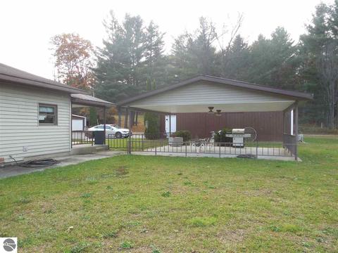 185 County Farm Rd, Harrison, MI 48625 photo 27