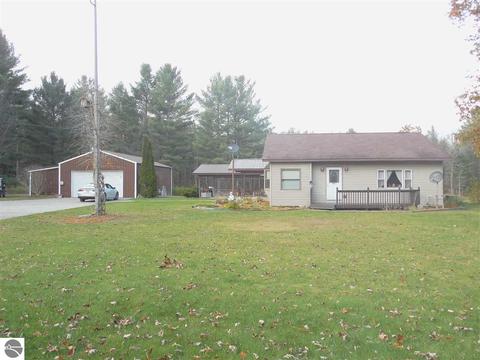 185 County Farm Rd, Harrison, MI 48625 photo 1