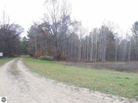 185 County Farm Rd, Harrison, MI 48625 photo 61