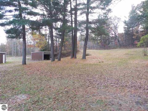 185 County Farm Rd, Harrison, MI 48625 photo 35