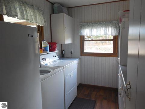 185 County Farm Rd, Harrison, MI 48625 photo 17