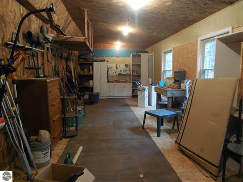 185 County Farm Rd, Harrison, MI 48625 photo 26