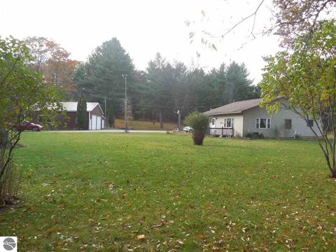 185 County Farm Rd, Harrison, MI 48625 photo 39