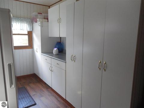 185 County Farm Rd, Harrison, MI 48625 photo 18