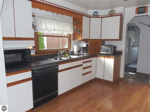 185 County Farm Rd, Harrison, MI 48625 photo 6