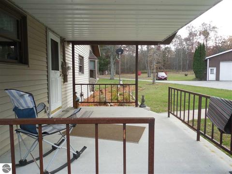 185 County Farm Rd, Harrison, MI 48625 photo 20
