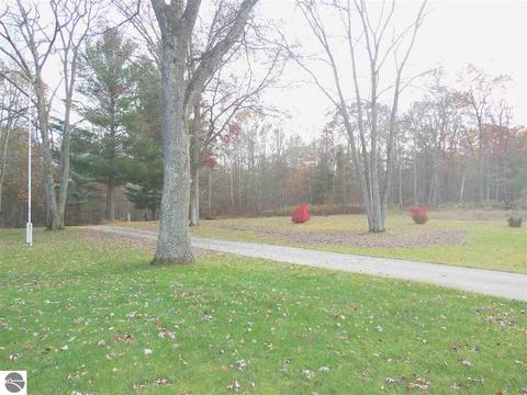 185 County Farm Rd, Harrison, MI 48625 photo 43