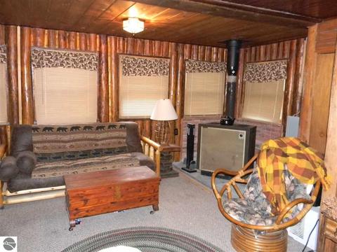 2443 Forest Dr, Lupton, MI 48635 photo 3