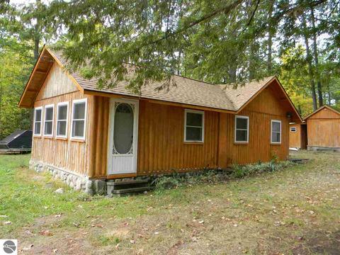 2443 Forest Dr, Lupton, MI 48635 photo 1