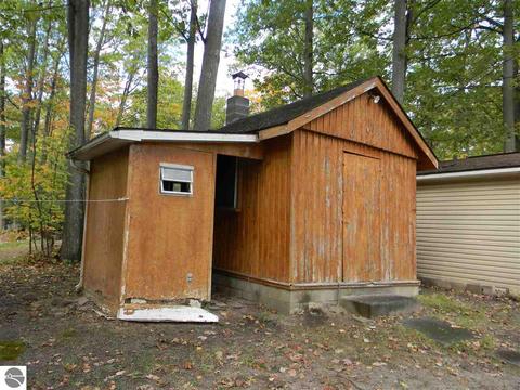 2443 Forest Dr, Lupton, MI 48635 photo 8