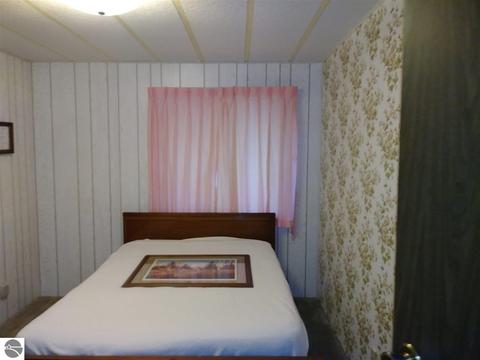 631 S Jeffery Ave, Ithaca, MI 48847 photo 12