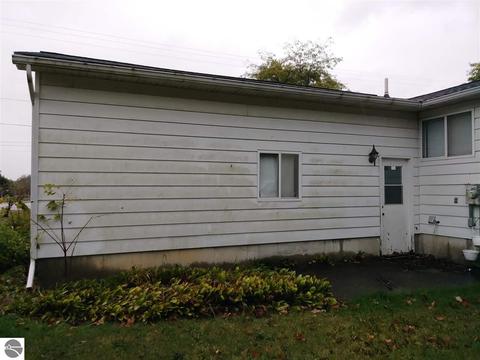 631 S Jeffery Ave, Ithaca, MI 48847 photo 14