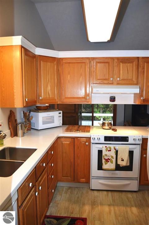 6433 E Harbor Dr, Elk Rapids, MI 49629 photo 7