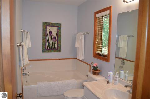 6433 E Harbor Dr, Elk Rapids, MI 49629 photo 15