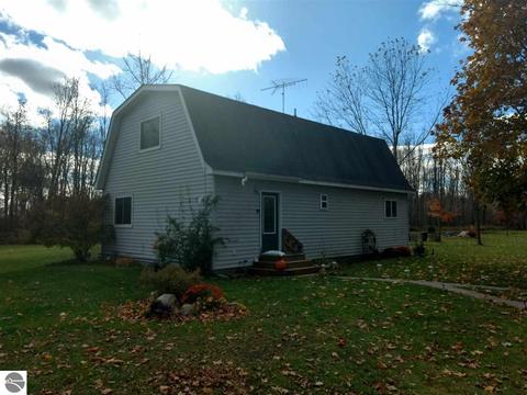 40 S M-65, Twining, MI 48766 photo 6