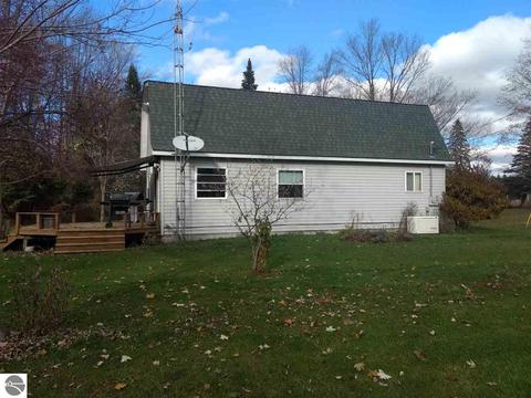 40 S M-65, Twining, MI 48766 photo 9