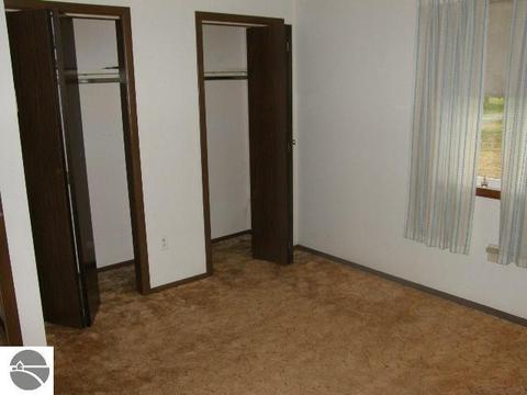 9515 E Monroe Rd, Wheeler, MI 48662 photo 30