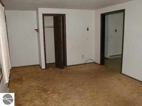 9515 E Monroe Rd, Wheeler, MI 48662 photo 29