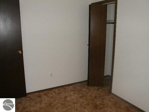 9515 E Monroe Rd, Wheeler, MI 48662 photo 31