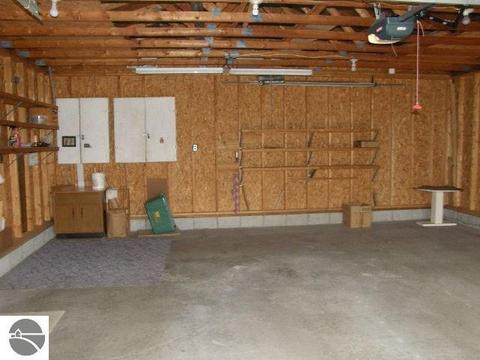 9515 E Monroe Rd, Wheeler, MI 48662 photo 17