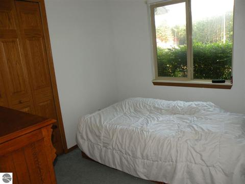 350 Clendening Rd, Gladwin, MI 48624 photo 8