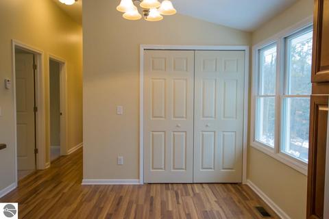 8442 S Rosinski Rd, Cedar, MI 49621 photo 9