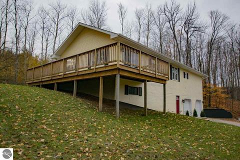 8442 S Rosinski Rd, Cedar, MI 49621 photo 28