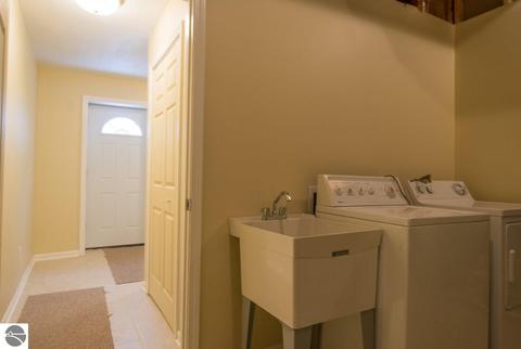 8442 S Rosinski Rd, Cedar, MI 49621 photo 26