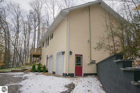 8442 S Rosinski Rd, Cedar, MI 49621 photo 37