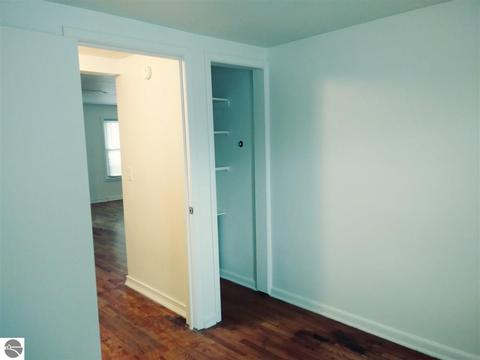 209 E Seaver St, Ithaca, MI 48847 photo 13