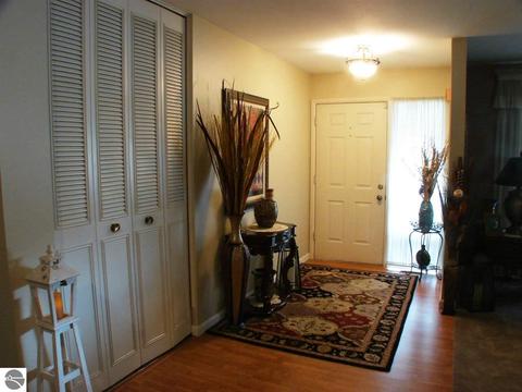 105 Barber St, Ithaca, MI 48847 photo 11