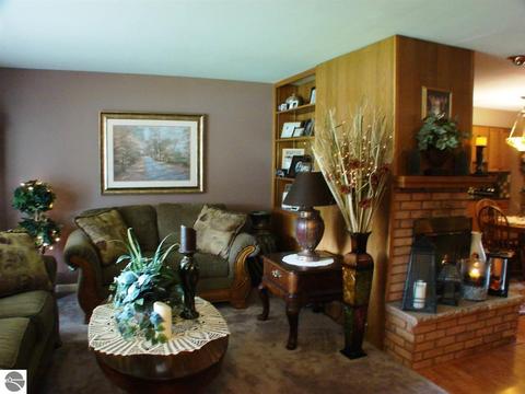 105 Barber St, Ithaca, MI 48847 photo 13