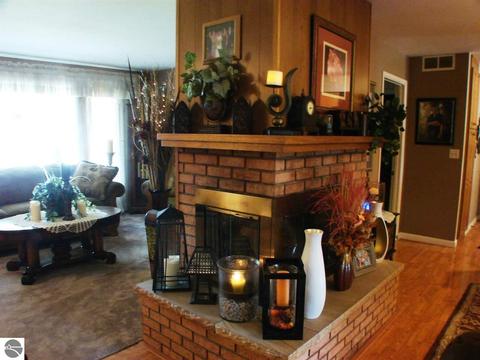 105 Barber St, Ithaca, MI 48847 photo 28