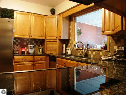 105 Barber St, Ithaca, MI 48847 photo 22