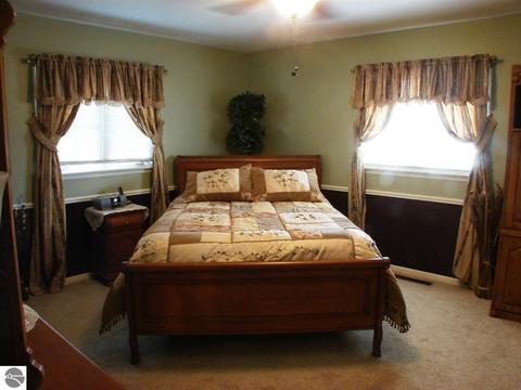105 Barber St, Ithaca, MI 48847 photo 30