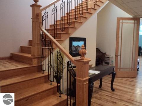 104 E Cedar, Standish, MI 48658 photo 2