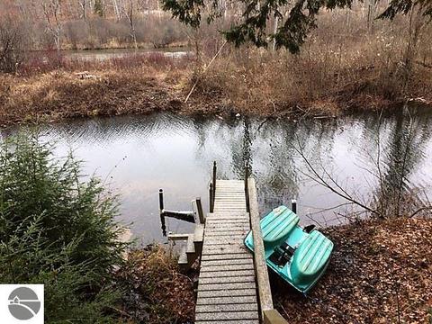6156 Riverview Rd, Mesick, MI 49668 photo 2