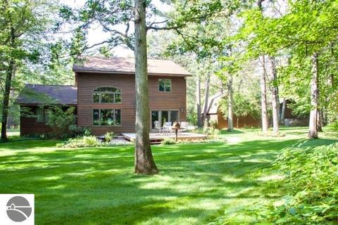 1277 Euclid Ave, Grayling, MI 49738 photo 9