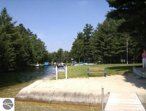1277 Euclid Ave, Grayling, MI 49738 photo 5