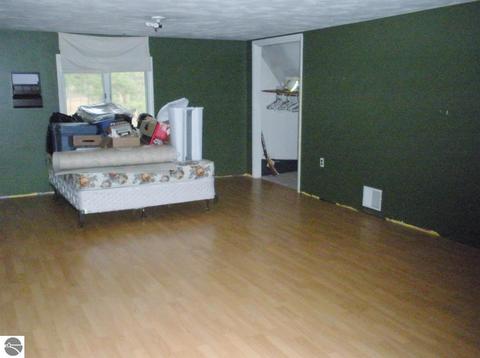 2250 E Ash Rd, Farwell, MI 48622 photo 13
