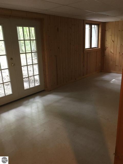 2250 E Ash Rd, Farwell, MI 48622 photo 16