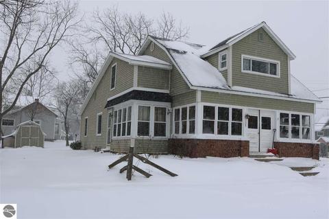 129 N Jeffery Ave, Ithaca, MI 48847 photo 1