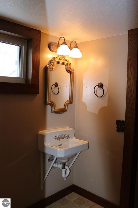 129 N Jeffery Ave, Ithaca, MI 48847 photo 18