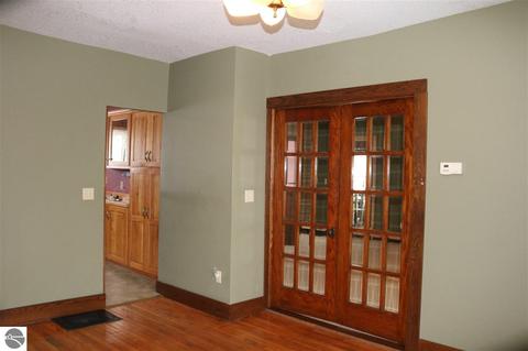 129 N Jeffery Ave, Ithaca, MI 48847 photo 8
