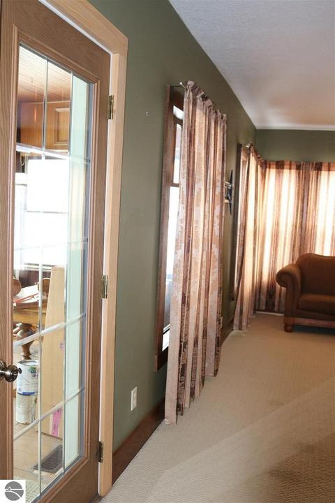 129 N Jeffery Ave, Ithaca, MI 48847 photo 9